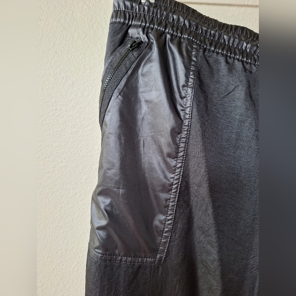 Nike Contrast Black Track Pants.   Pull on. Unisex. Mens Size XXL - Picture 6 of 9